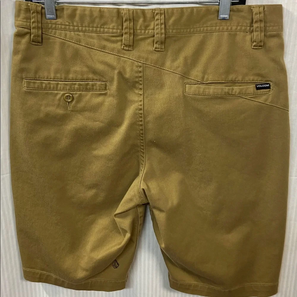 Volcom Shorts - Picture 3 of 3